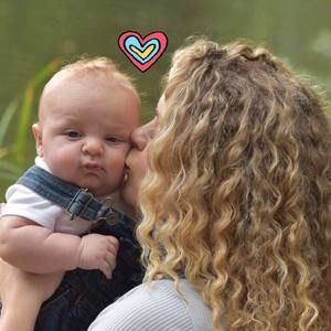 Meet your Posher, Crystal